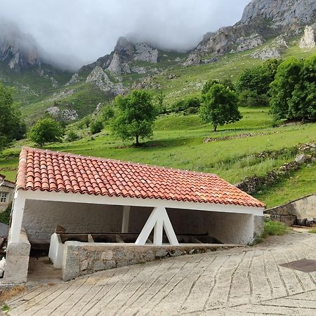 Вилла La Casina De Tielve De Cabrales Dentro Del Parque Nacional Picos De Europa Экстерьер фото